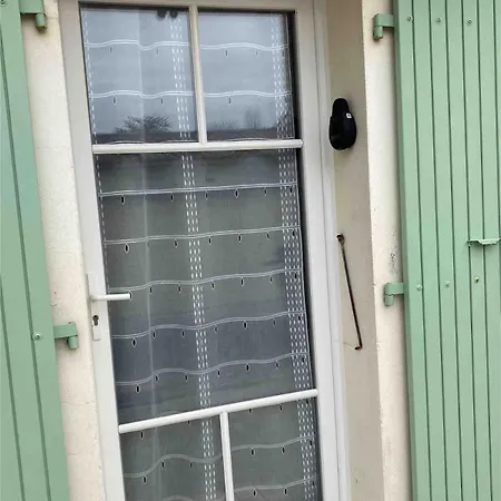 Maison Au Centre De Martin De Re Avec Garage Hébergement de vacances *