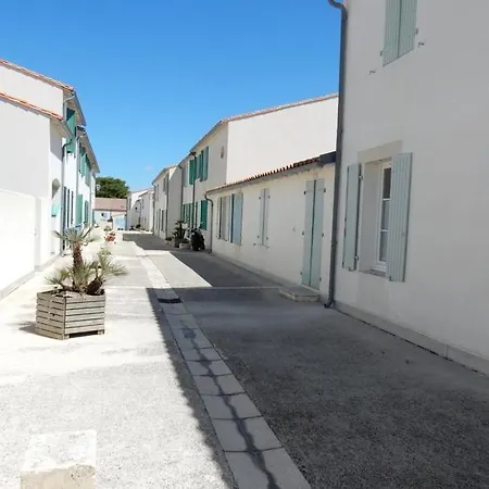 Maison Au Centre De Martin De Re Avec Garage *